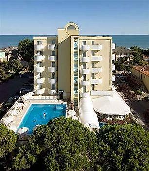 Salus Smart&Chic Hotel Lido di Jesolo Eksteriør billede